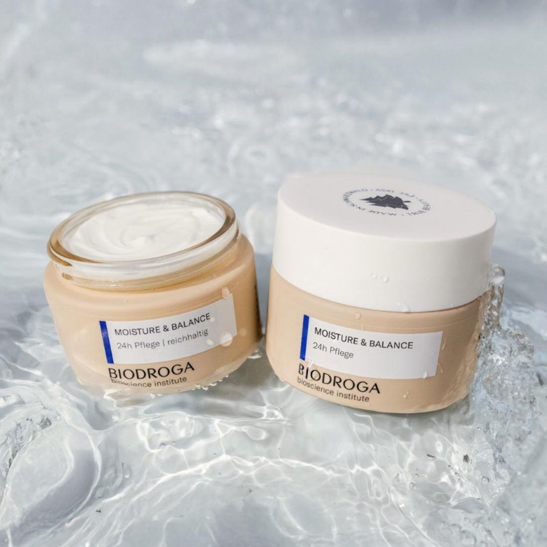 Grafisches Gestaltungselement BIODROGA Moisture &amp; Balance 24h Pflege reichhaltig